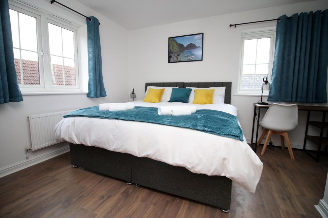 Delft - Spacious Home, High Speed Wi-Fi, Free Parking, Terrace Swindon Ngoại thất bức ảnh