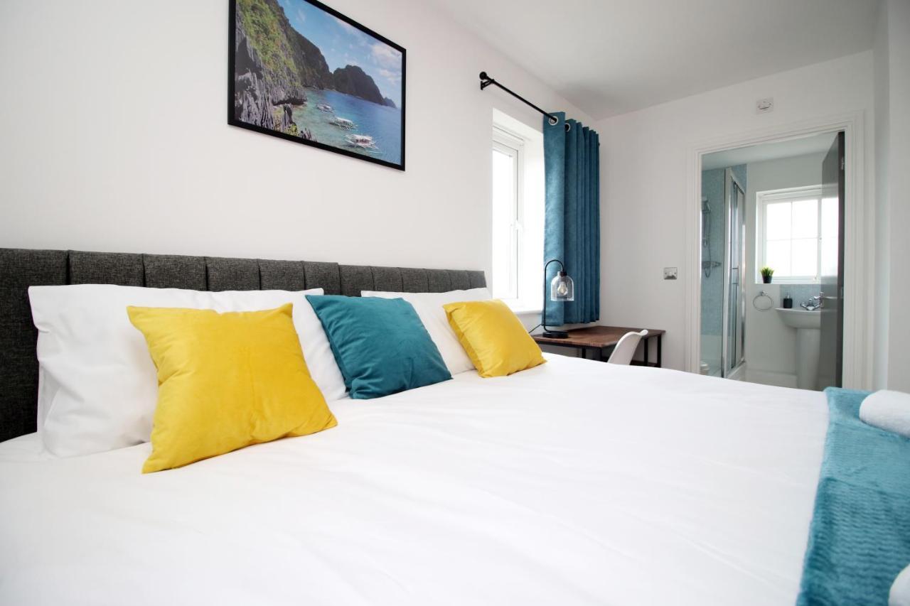 Delft - Spacious Home, High Speed Wi-Fi, Free Parking, Terrace Swindon Ngoại thất bức ảnh