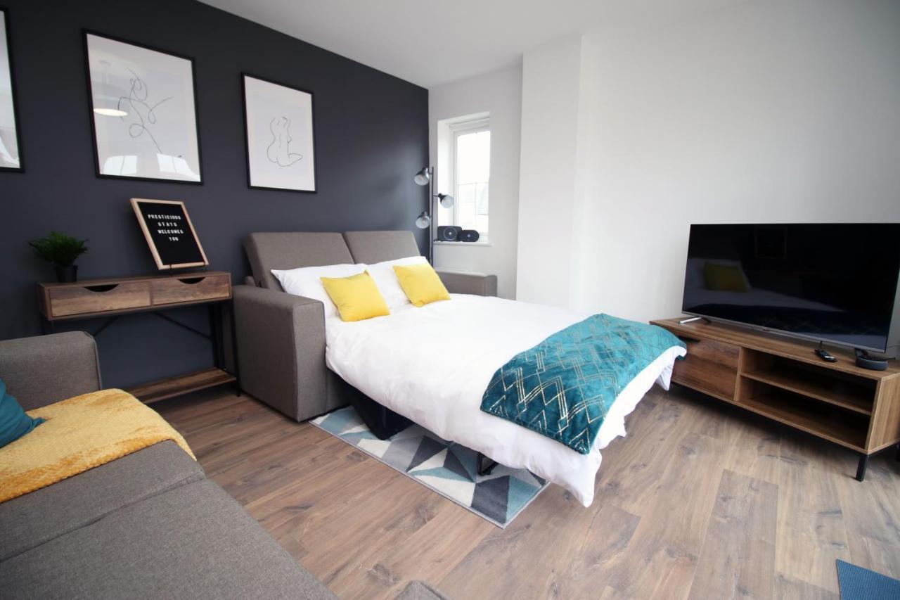 Delft - Spacious Home, High Speed Wi-Fi, Free Parking, Terrace Swindon Ngoại thất bức ảnh